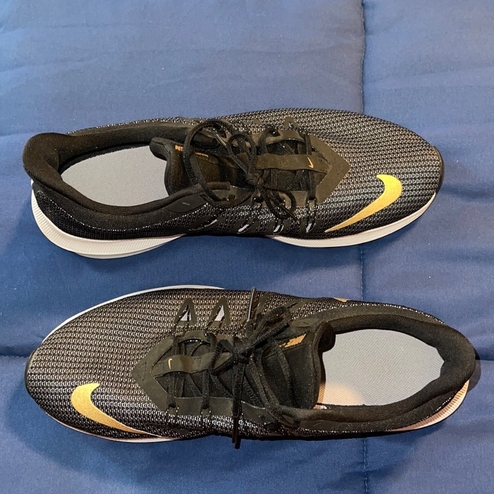 Men’s Zoom Running Sneakers